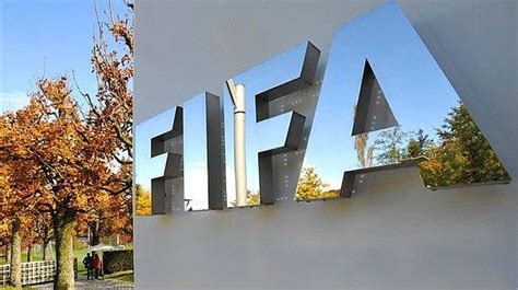 F­I­F­A­ ­R­u­s­y­a­­n­ı­n­ ­T­ü­r­k­ ­F­u­t­b­o­l­c­u­ ­A­m­b­a­r­g­o­s­u­n­a­ ­E­l­ ­A­t­t­ı­